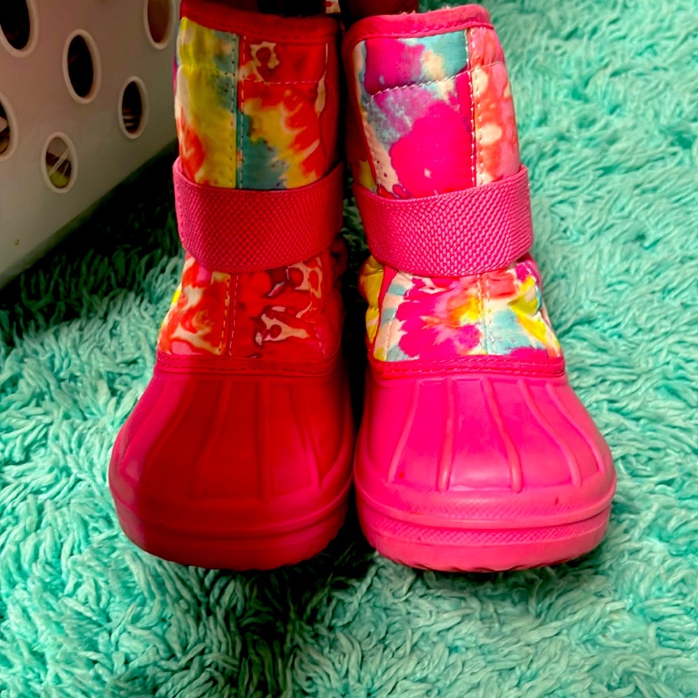 Children’s Place size 5 pink with multiple color
